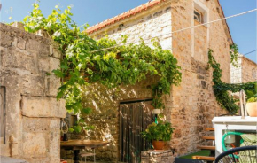 Gorgeous Home In Donje Selo